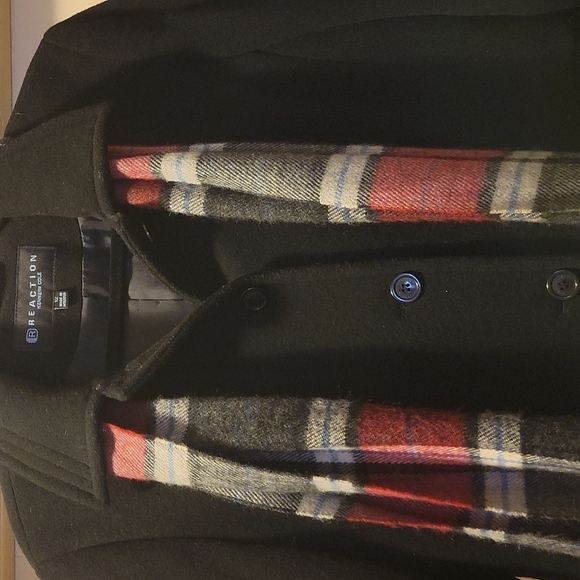 SOLD! Kenneth Cole winter coat - Picture 2 of 5